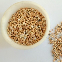 AFBC refractory bed material